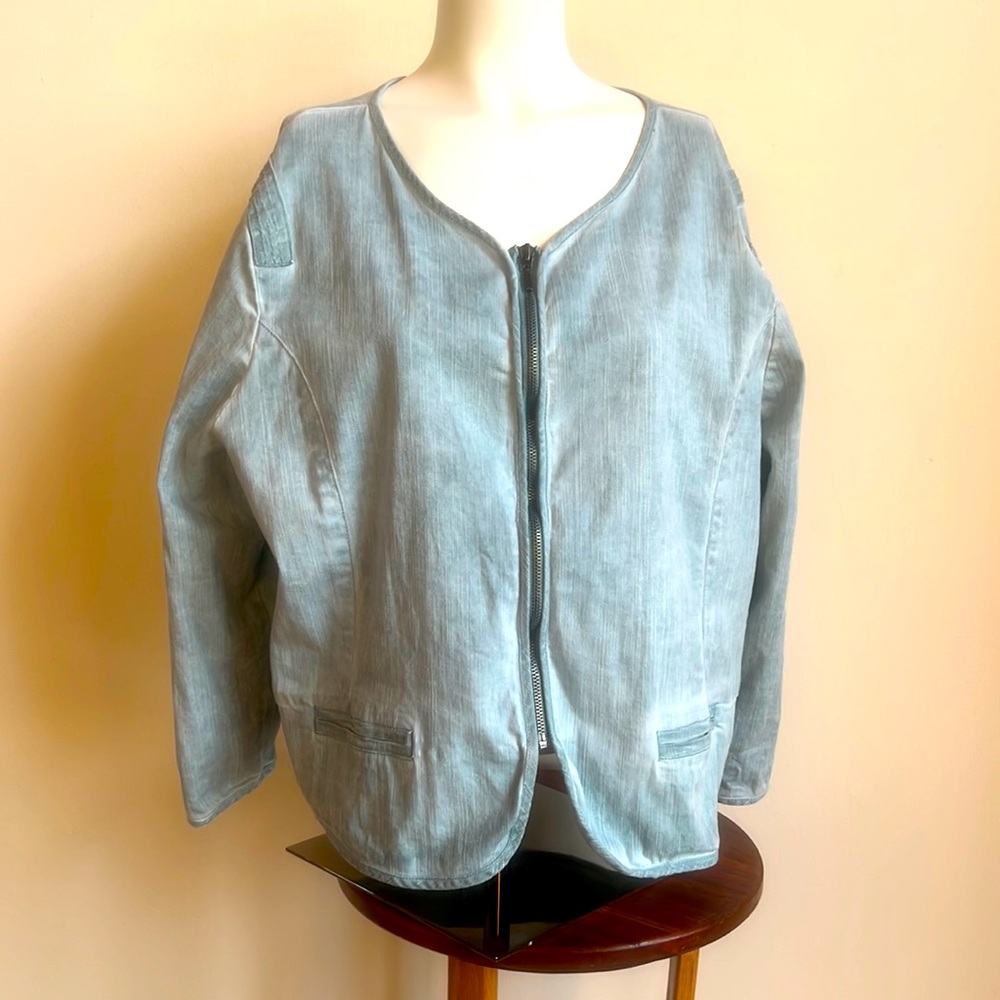 Bandolino denim zip up light jacket/ top with zippered sleeve detail in …